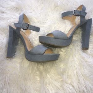 Lauren Conrad Suede heels